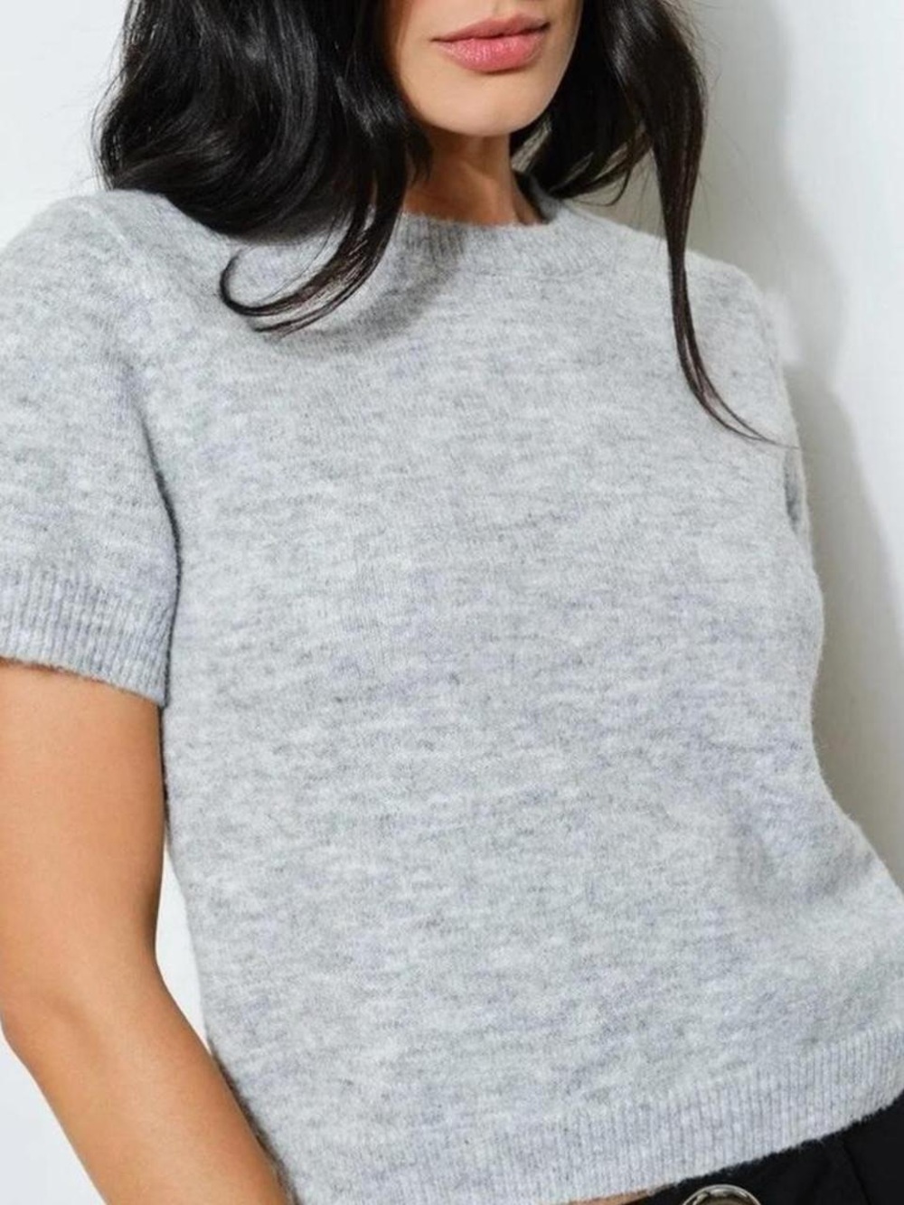 Universal Thread Light Gray Crew Neck Short Sleeve Sweater